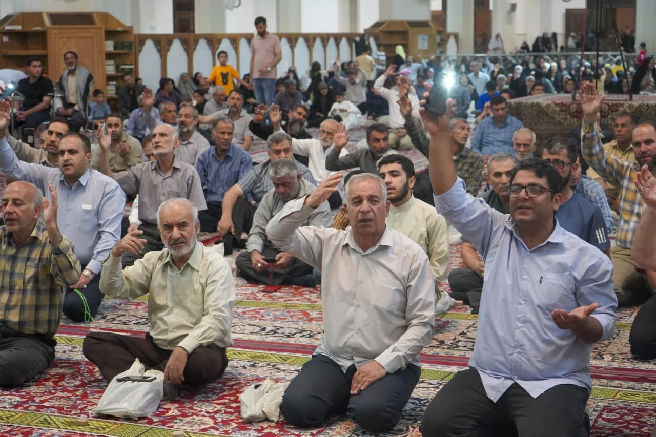 photo 2025 05 09 22 13 33 - تصاویر| جشن شام میلاد حضرت رضا علیه‌السلام در حرم مطهر حضرت شاهچراغ علیه‌السلام