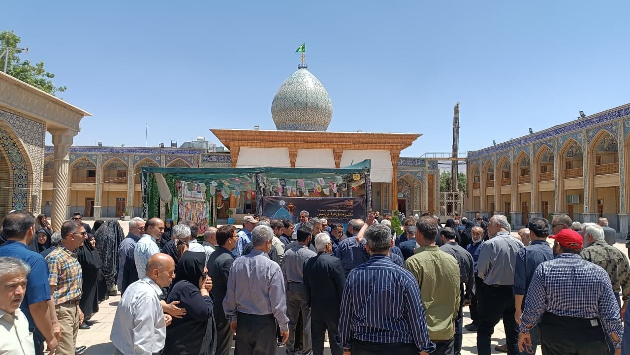 photo 2025 05 18 12 51 39 2 - تصاویر | مراسم تشییع و خاکسپاری دکتر جلیل عرفان‌ منش در حرم مطهر حضرت شاهچراغ علیه السلام