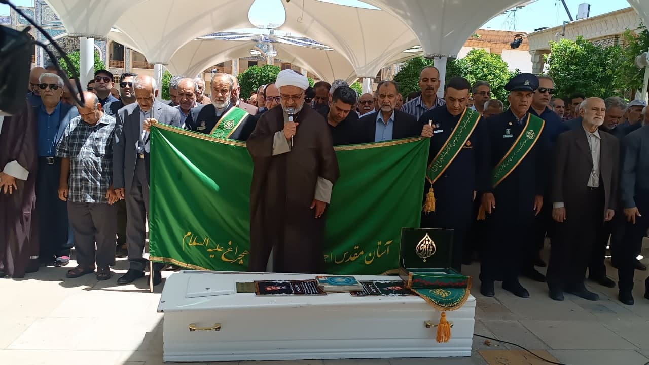 photo 2025 05 18 12 51 41 - تصاویر | مراسم تشییع و خاکسپاری دکتر جلیل عرفان‌ منش در حرم مطهر حضرت شاهچراغ علیه السلام
