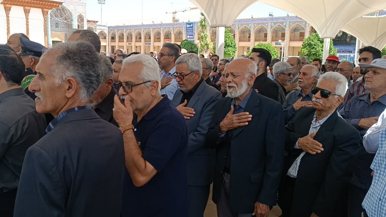 تصاویر | مراسم تشییع و خاکسپاری دکتر جلیل عرفان منش در حرم مطهر حضرت شاهچراغ علیه السلام photo 2025 05 18 12 51 46 - تصاویر | مراسم تشییع و خاکسپاری دکتر جلیل عرفان منش در حرم مطهر حضرت شاهچراغ علیه السلام