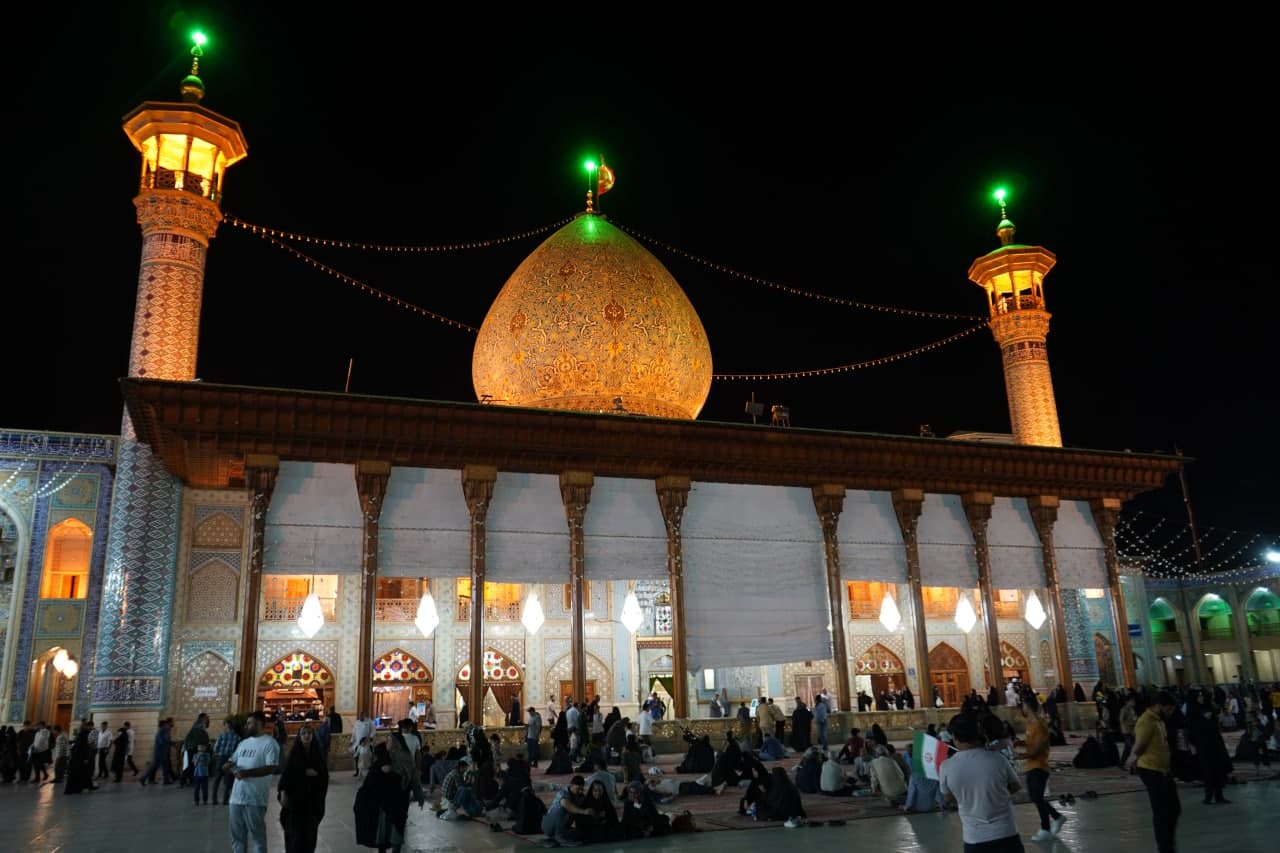 photo 2025 05 19 22 42 10 - گزارش تصویری | نخستین سالگرد شهادت آیت الله سید ابراهیم رئیسی در حرم مطهر حضرت شاهچراغ علیه السلام