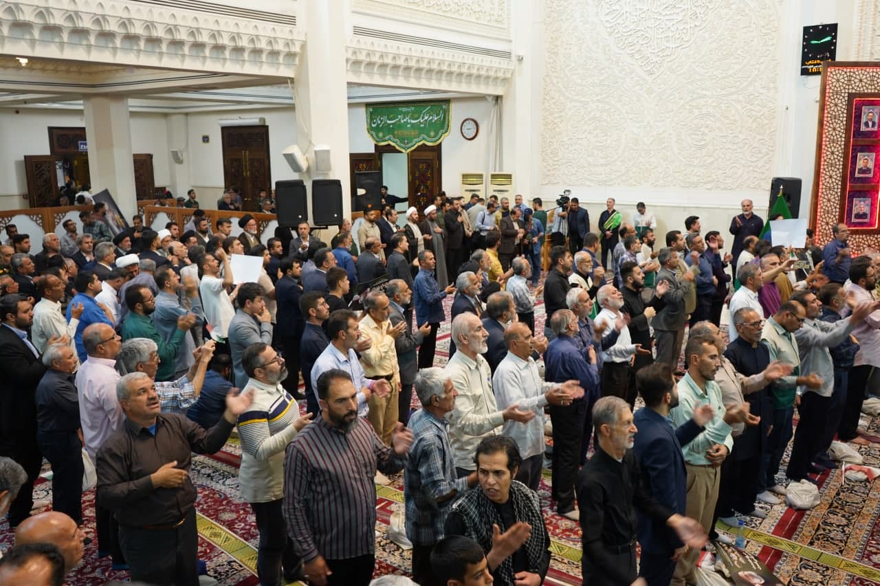 photo 2025 05 19 22 42 12 - گزارش تصویری | نخستین سالگرد شهادت آیت الله سید ابراهیم رئیسی در حرم مطهر حضرت شاهچراغ علیه السلام