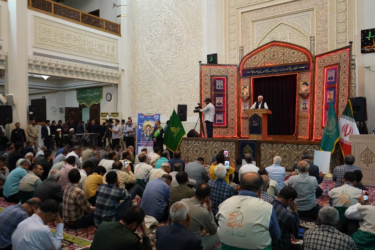 photo 2025 05 19 22 42 16 - گزارش تصویری | نخستین سالگرد شهادت آیت الله سید ابراهیم رئیسی در حرم مطهر حضرت شاهچراغ علیه السلام