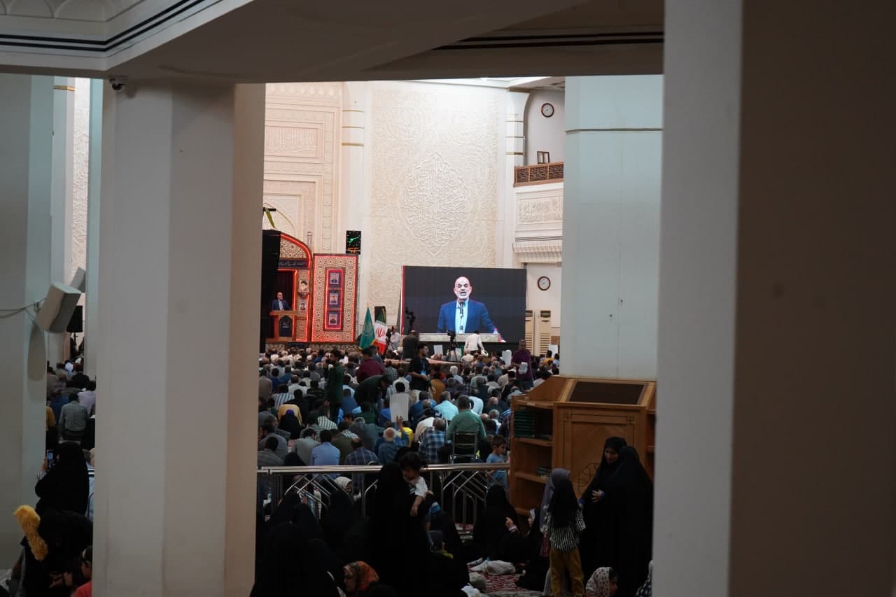 photo 2025 05 19 22 42 21 - گزارش تصویری | نخستین سالگرد شهادت آیت الله سید ابراهیم رئیسی در حرم مطهر حضرت شاهچراغ علیه السلام