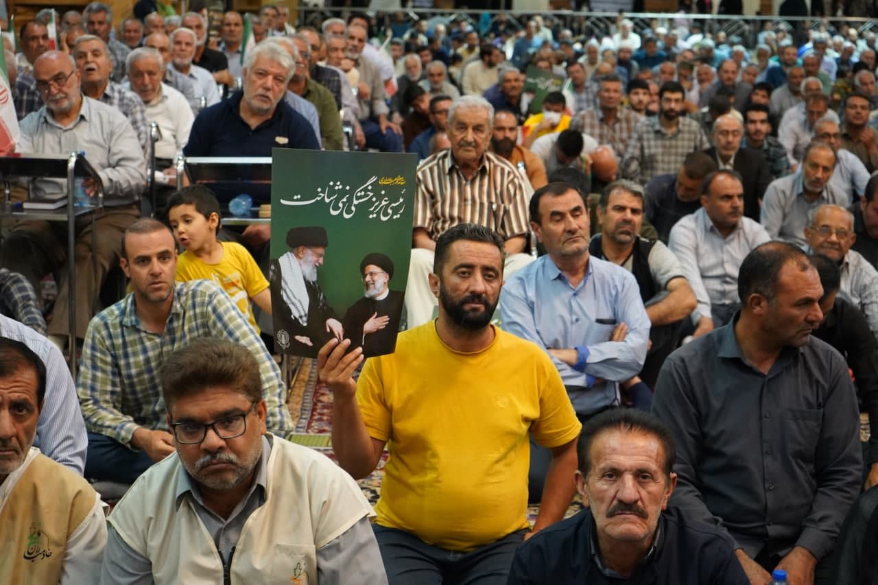 photo 2025 05 19 22 42 26 - گزارش تصویری | نخستین سالگرد شهادت آیت الله سید ابراهیم رئیسی در حرم مطهر حضرت شاهچراغ علیه السلام