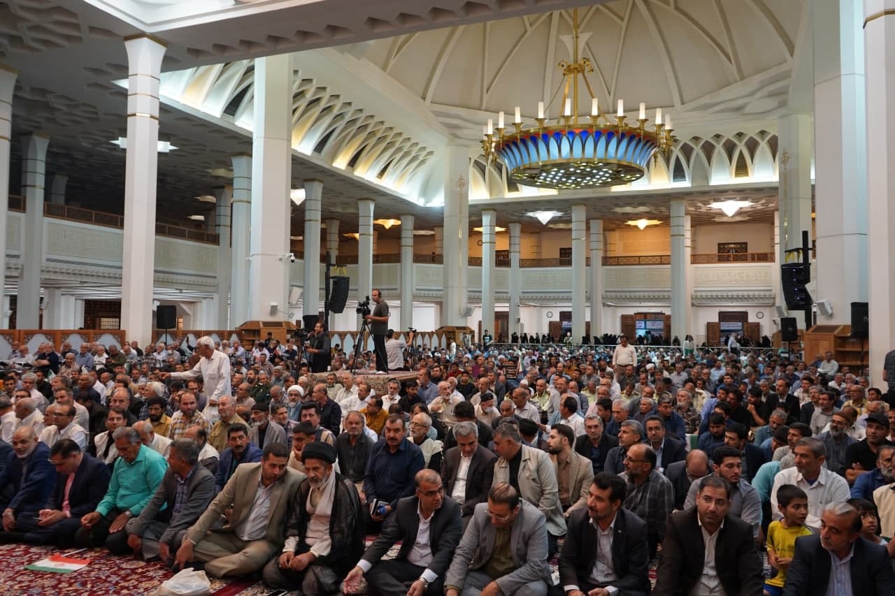 photo 2025 05 19 22 42 43 - گزارش تصویری | نخستین سالگرد شهادت آیت الله سید ابراهیم رئیسی در حرم مطهر حضرت شاهچراغ علیه السلام