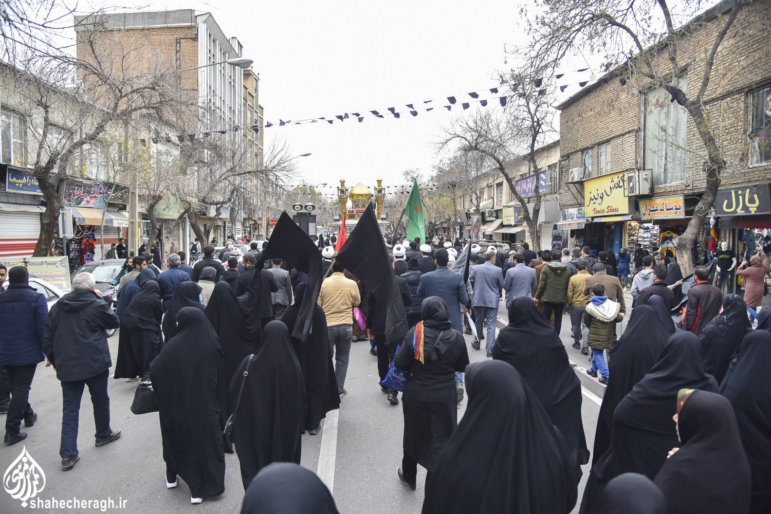 pic2129190 13 - 100 عکس هنری و زیبا از حرم مطهر حضرت شاهچراغ علیه السلام