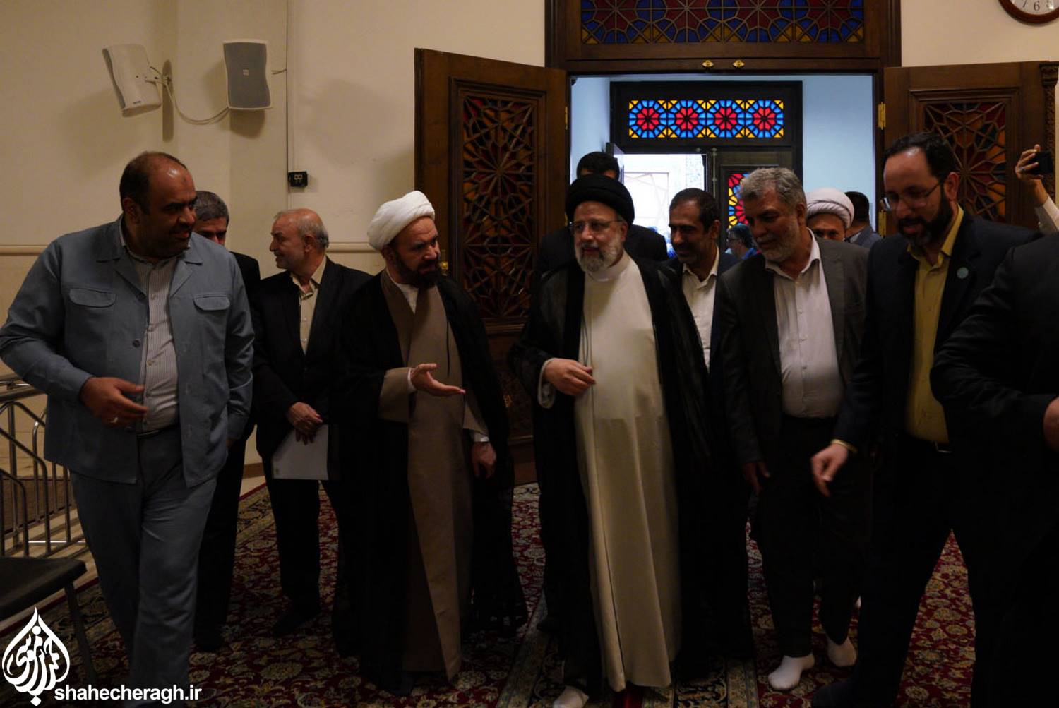 pic2176091 1 - تصاویر | حضور شهید آیت‌الله رئیسی در حرم مطهر حضرت شاهچراغ علیه‌السلام