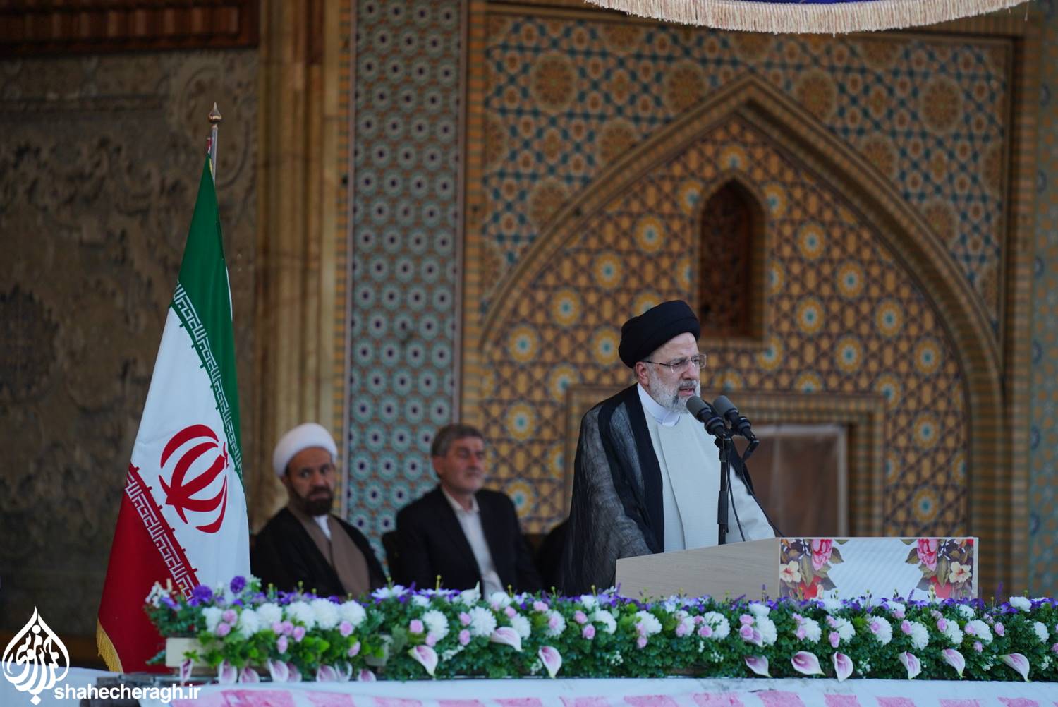 pic2176173 2 - تصاویر | حضور شهید آیت‌الله رئیسی در حرم مطهر حضرت شاهچراغ علیه‌السلام