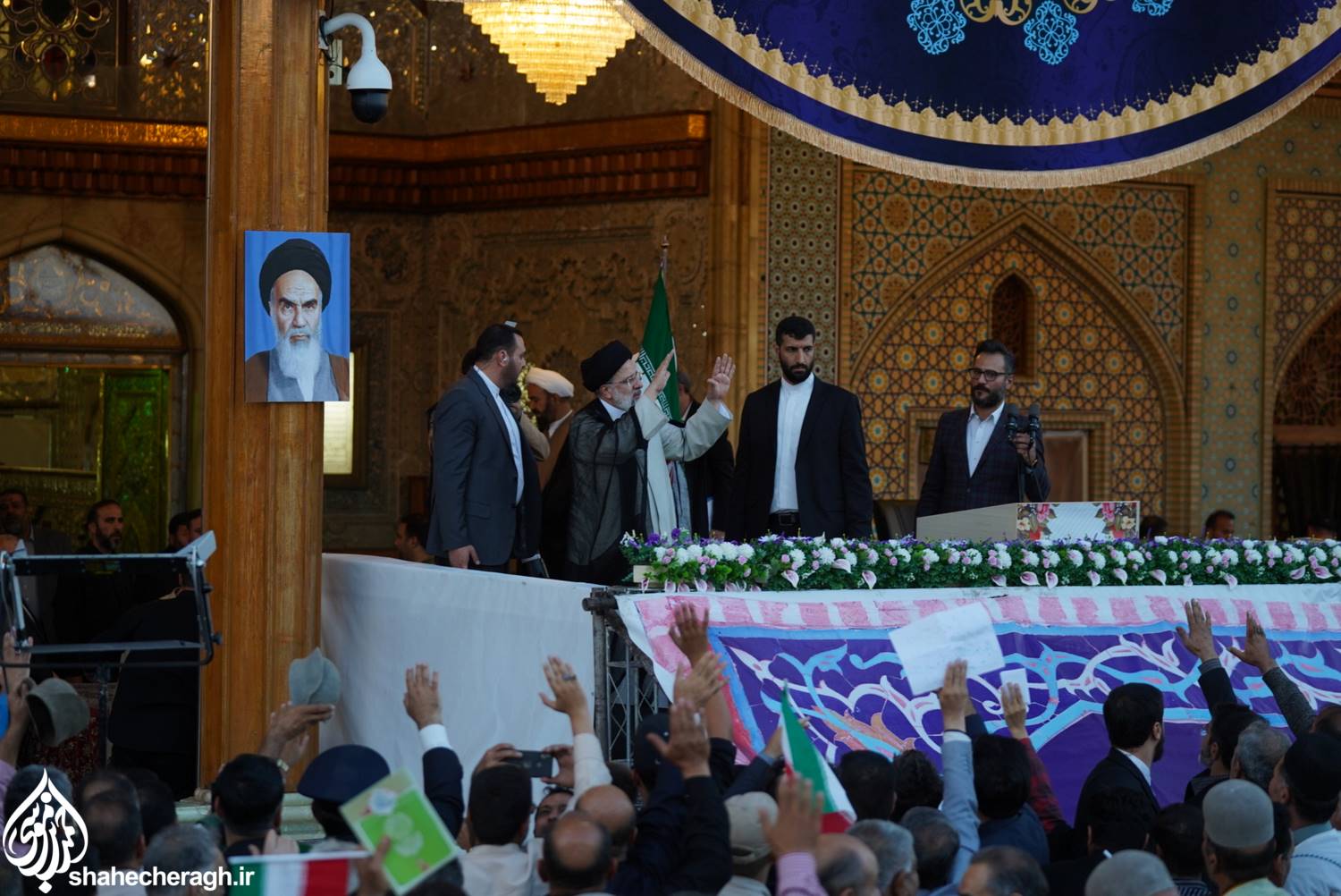 pic2176277 2 - تصاویر | حضور شهید آیت‌الله رئیسی در حرم مطهر حضرت شاهچراغ علیه‌السلام