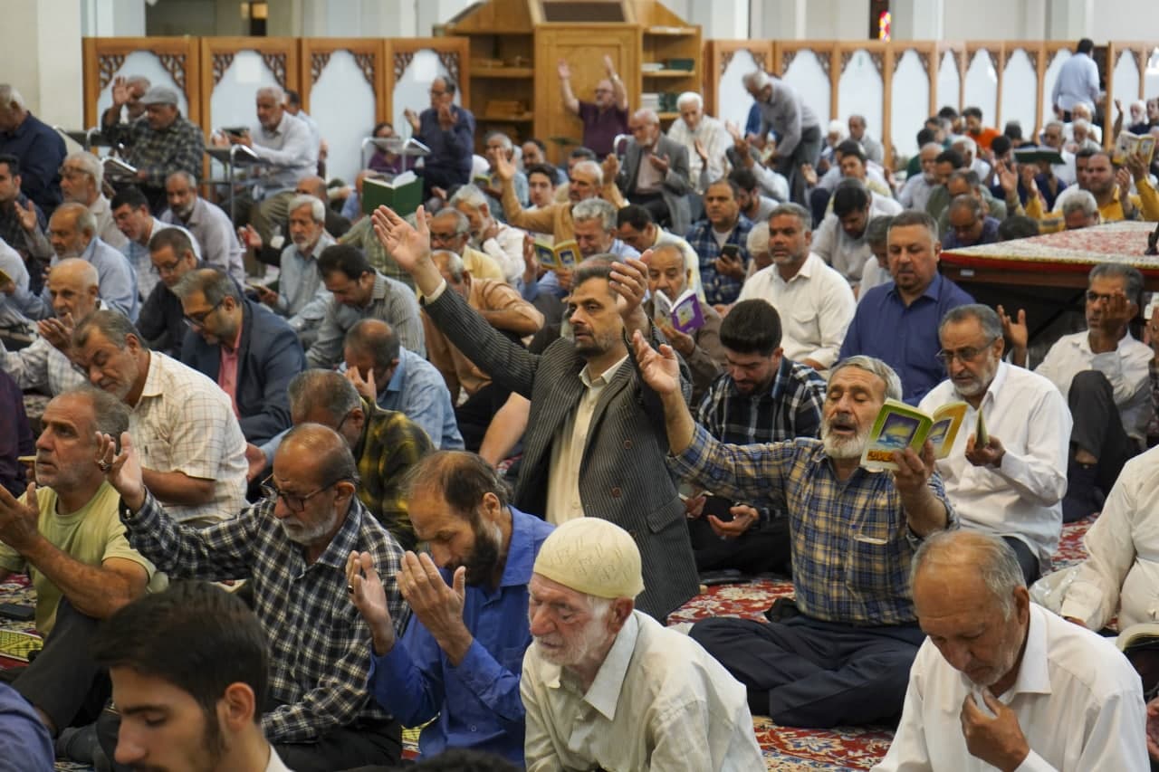photo 2025 06 06 08 00 10 2 - نماز باشکوه عید سعید قربان در حرم مطهر حضرت شاهچراغ علیه‌السلام