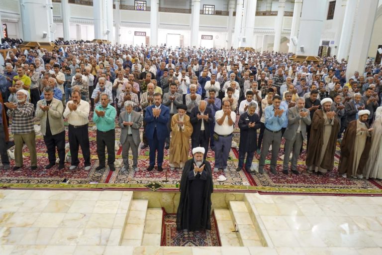 نماز باشکوه عید سعید قربان در حرم مطهر حضرت شاهچراغ علیه‌السلام