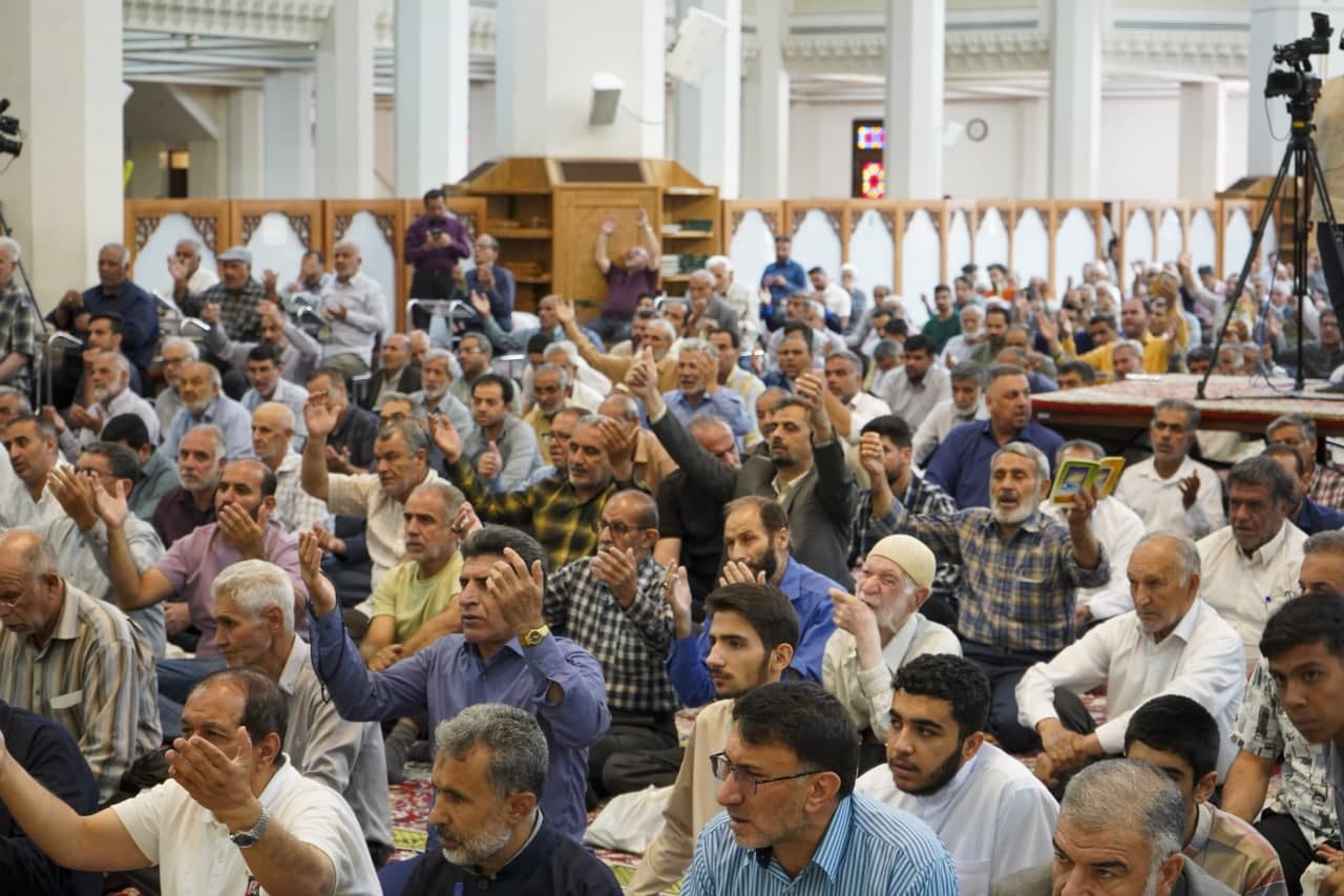 photo 2025 06 06 08 00 18 2 - نماز باشکوه عید سعید قربان در حرم مطهر حضرت شاهچراغ علیه‌السلام