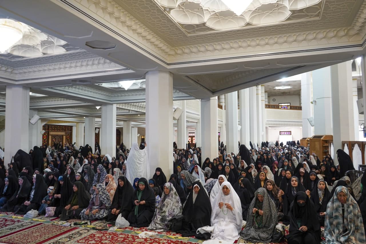 photo 2025 06 06 08 00 29 - نماز باشکوه عید سعید قربان در حرم مطهر حضرت شاهچراغ علیه‌السلام