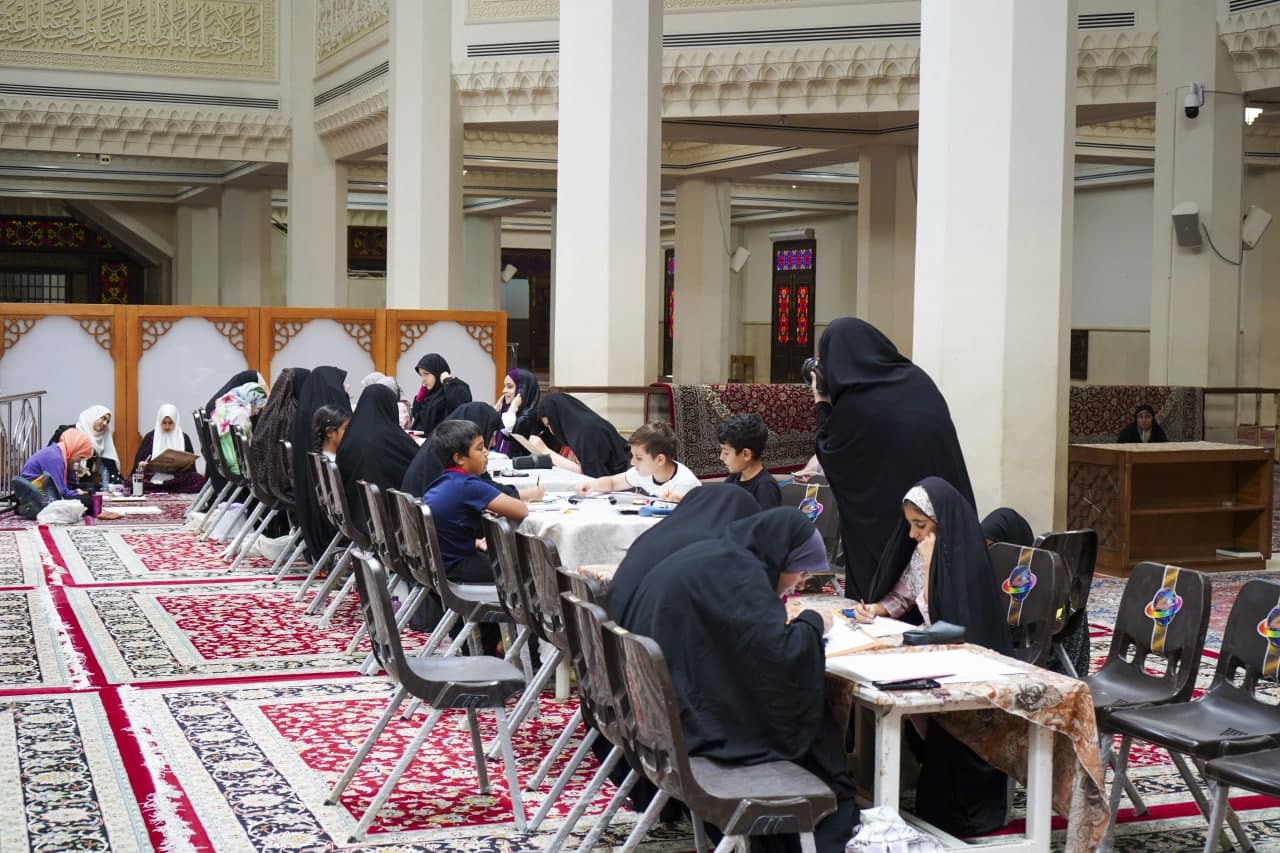 photo 2025 06 11 15 42 33 - مسابقه بزرگ نقاشی و تصویرگری «عید بیعت» در حرم مطهر حضرت شاهچراغ علیه‌السلام