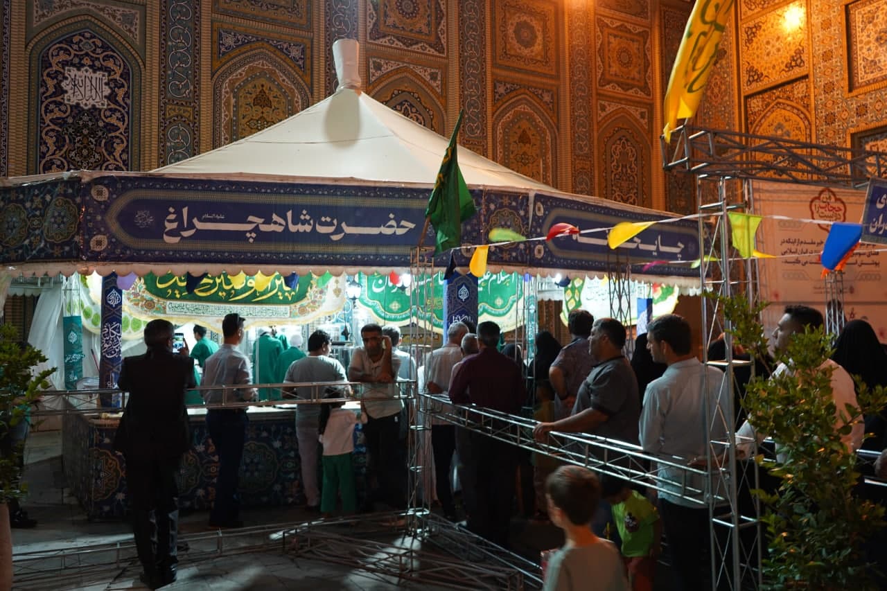 photo 2025 06 12 22 03 56 2 - حال و هوای حرم مطهر حضرت شاهچراغ علیه السلام در ایام عید سعید غدیر خم