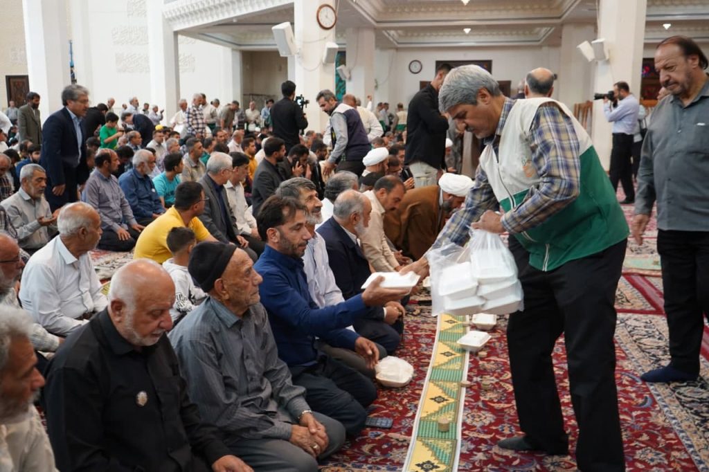 photo 2025 06 14 13 40 33 1024x682 - تصاویر| مراسم ظهر عید سعید غدیر خم در حرم مطهر حضرت شاهچراغ علیه‌السلام