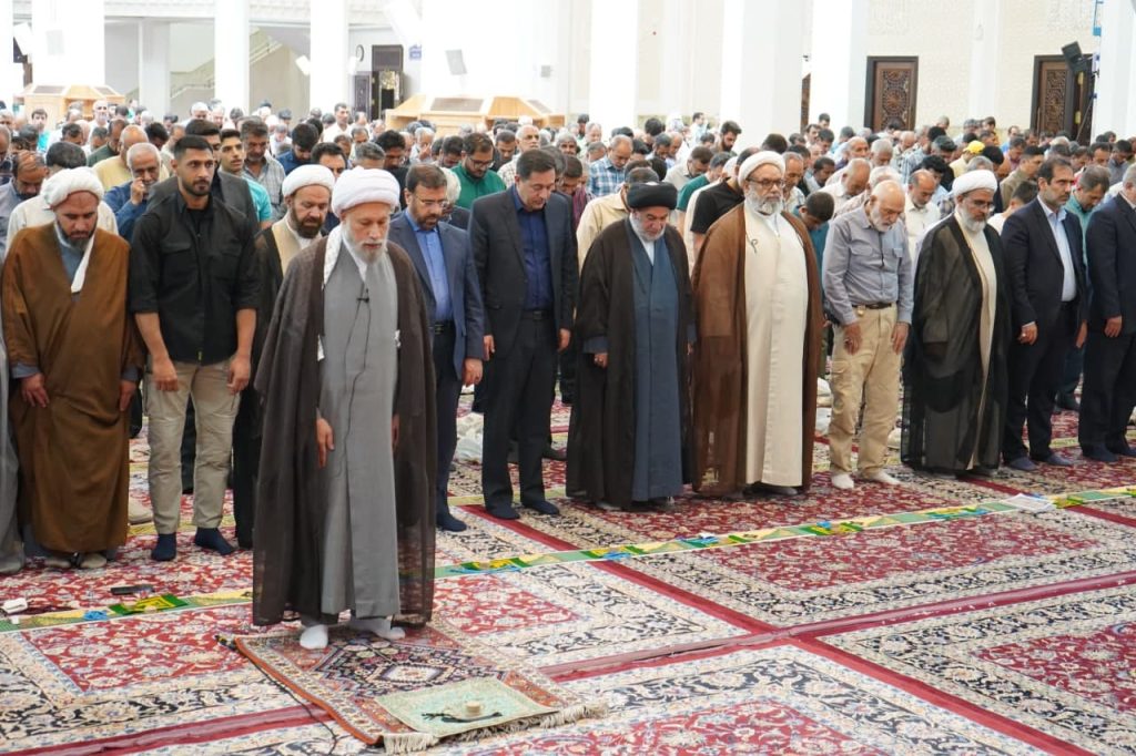photo 2025 06 14 13 40 34 2 1024x682 - تصاویر| مراسم ظهر عید سعید غدیر خم در حرم مطهر حضرت شاهچراغ علیه‌السلام