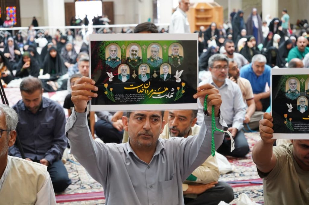 photo 2025 06 14 13 40 37 1024x682 - تصاویر| مراسم ظهر عید سعید غدیر خم در حرم مطهر حضرت شاهچراغ علیه‌السلام