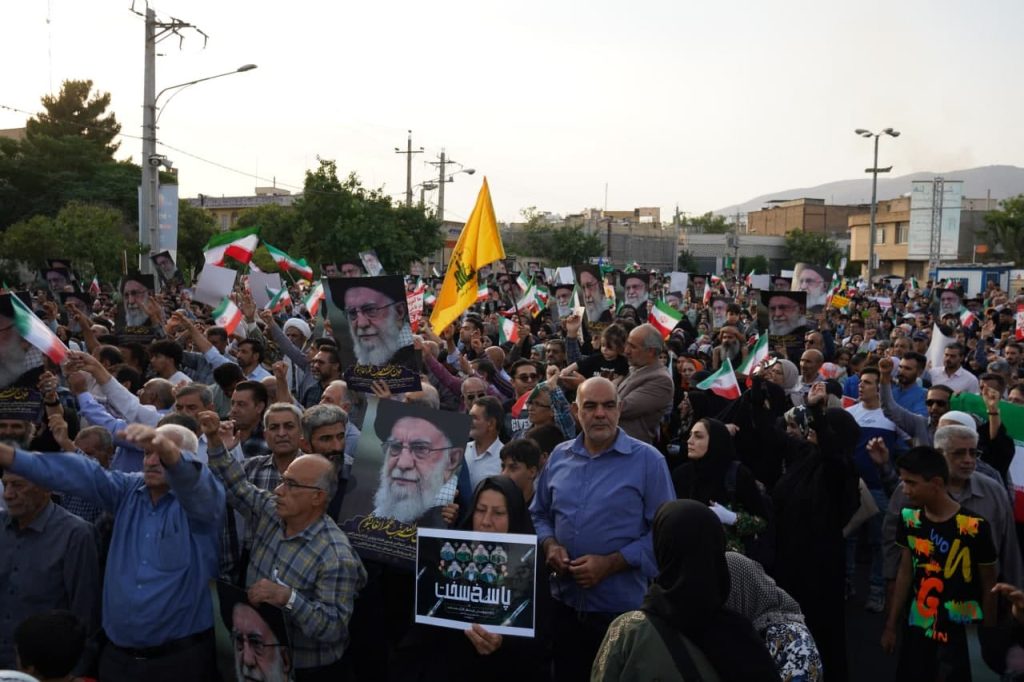 photo 2025 06 14 20 15 27 1024x682 - راهپیمایی مردمی غدیر با شعار «ایران؛ ذوالفقار علی علیه السلام»