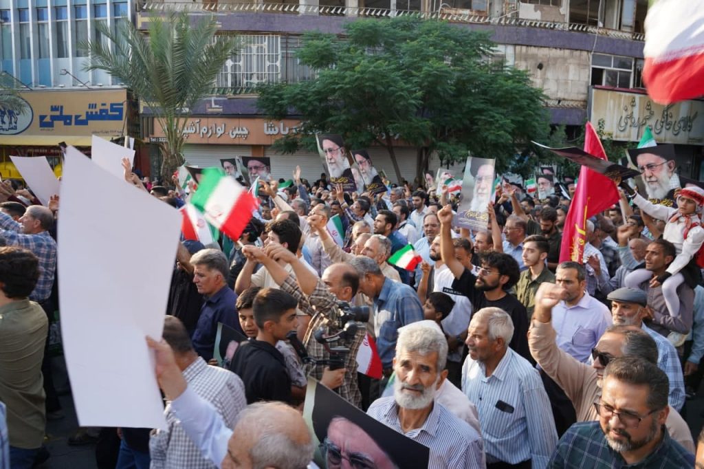 photo 2025 06 14 20 15 32 2 1024x682 - راهپیمایی مردمی غدیر با شعار «ایران؛ ذوالفقار علی علیه السلام»