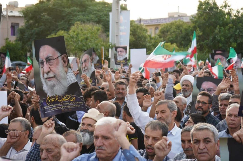 photo 2025 06 14 20 15 34 1024x682 - راهپیمایی مردمی غدیر با شعار «ایران؛ ذوالفقار علی علیه السلام»