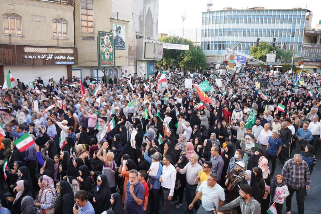 photo 2025 06 14 20 15 37 2 1024x682 - راهپیمایی مردمی غدیر با شعار «ایران؛ ذوالفقار علی علیه السلام»