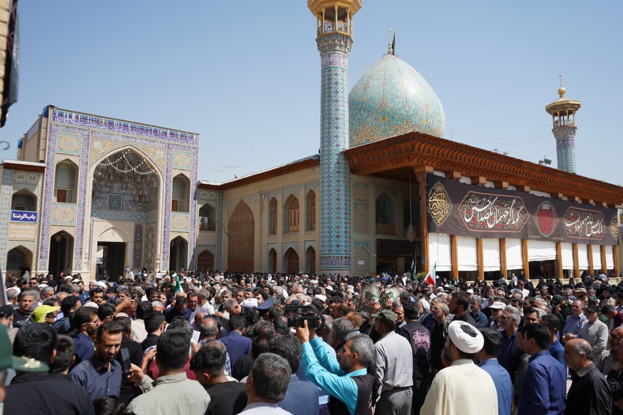 photo 2025 06 26 10 33 15 - تشییع 2 شهید اخیر تجاوزات رژیم منحوس صهیونیستی در حرم مطهر حضرت شاهچراغ علیه السلام