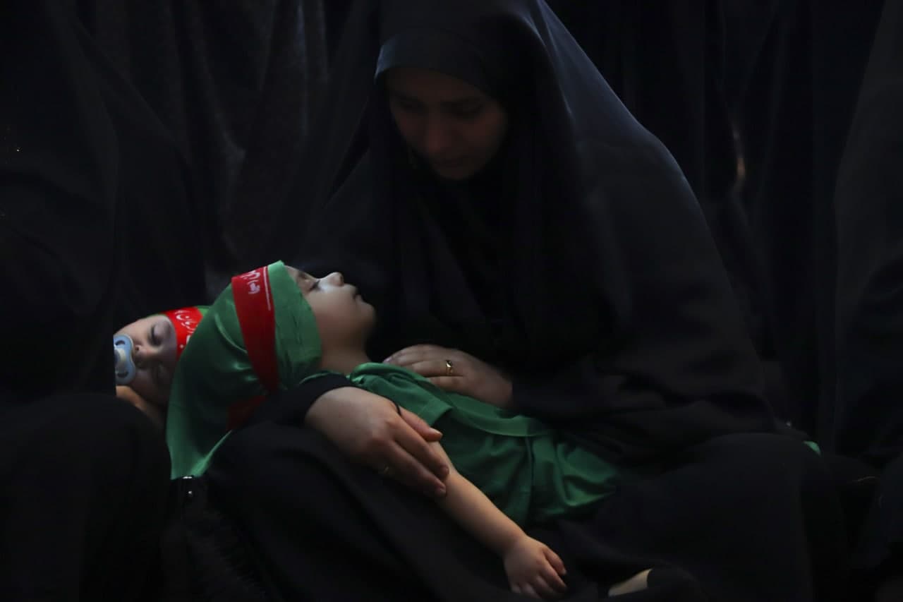 photo 2025 06 27 11 45 52 - تصاویر | مراسم سوگواره شیرخوارگان حسینی در حرم مطهر حضرت شاهچراغ علیه‌السلام