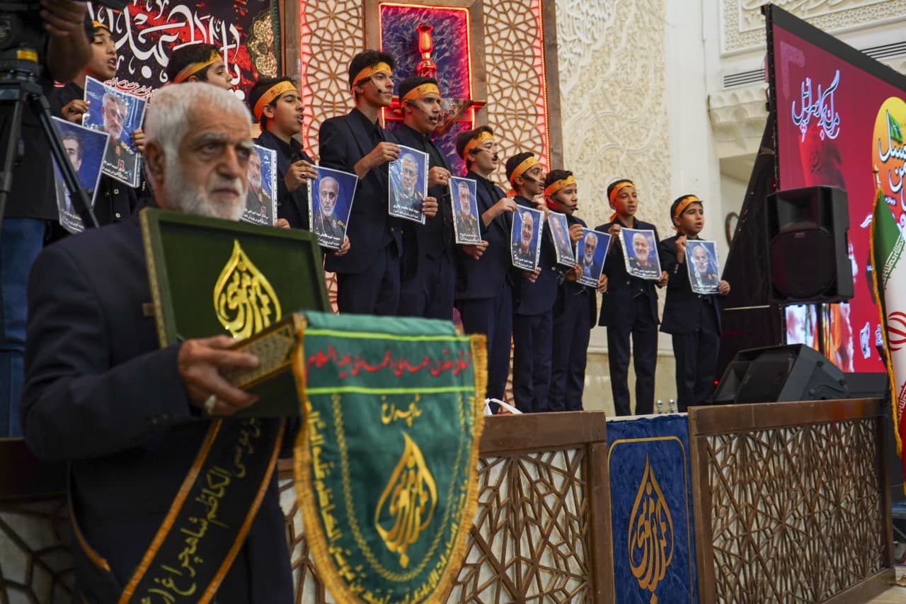 photo 2025 07 02 17 37 55 2 - ویژه‌برنامه "اَحلی مِن العَسَل" عزاداری نوجوانانِ حسینی در حرم مطهر حضرت شاهچراغ علیه السلام