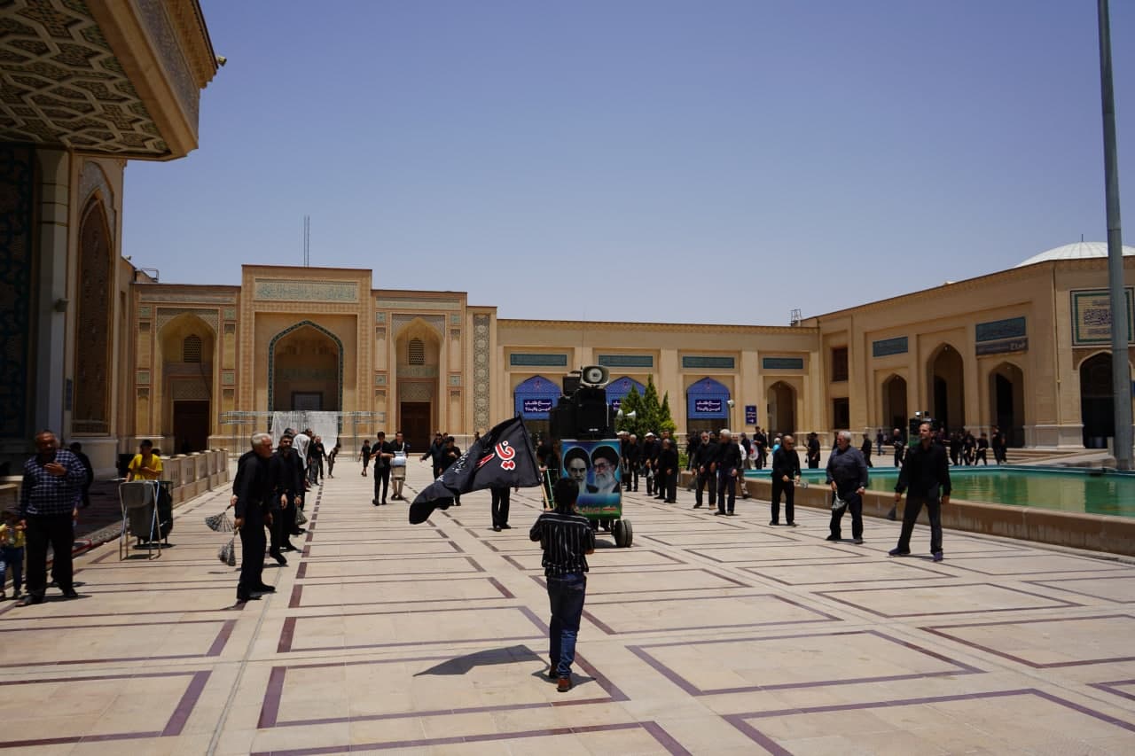 photo 2025 07 05 13 43 52 2 - تصاویر | عزاداری صبح و ظهر تاسوعای حسینی در حرم مطهر حضرت شاهچراغ علیه السلام