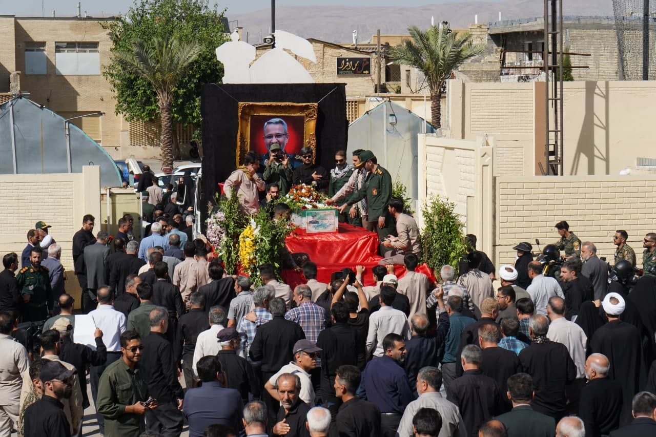 photo 2025 07 20 10 26 23 2 - وداع باشکوه با پیکر شهید والامقام سرلشکر پاسدار غلامحسین غیب‌پرور در جوار حضرت شاهچراغ علیه‌السلام