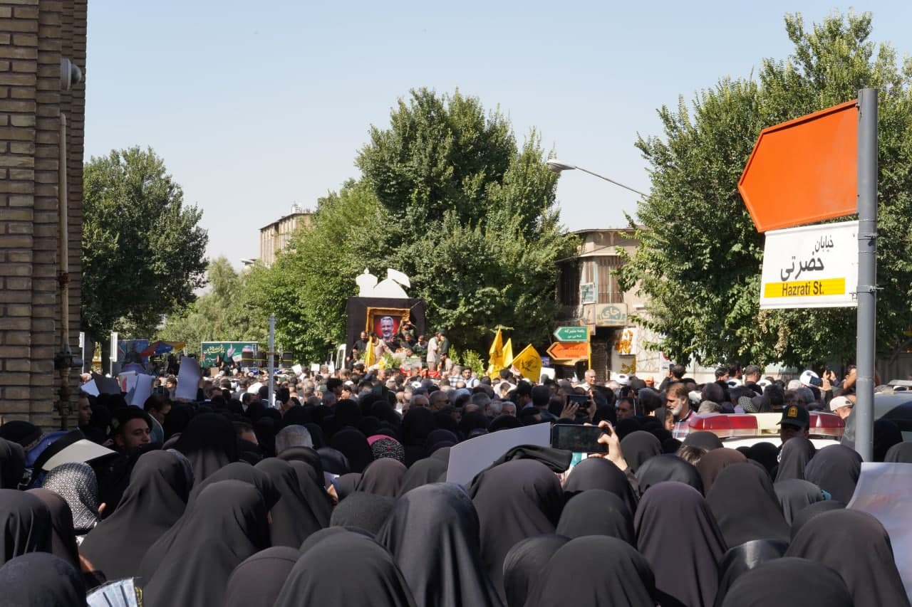 photo 2025 07 20 10 26 29 2 - وداع باشکوه با پیکر شهید والامقام سرلشکر پاسدار غلامحسین غیب‌پرور در جوار حضرت شاهچراغ علیه‌السلام