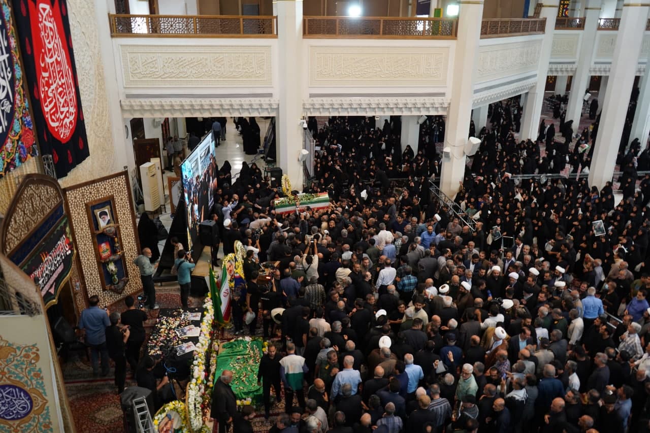 photo 2025 07 20 10 26 29 - وداع باشکوه با پیکر شهید والامقام سرلشکر پاسدار غلامحسین غیب‌پرور در جوار حضرت شاهچراغ علیه‌السلام