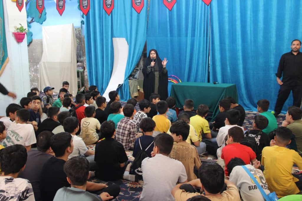 photo 2025 08 04 15 14 11 1024x682 - تصاویر / اردوی زیارتی و حرم‌گردی ۲۰۰ کودک و نوجوان در حرم مطهر حضرت شاهچراغ علیه‌السلام