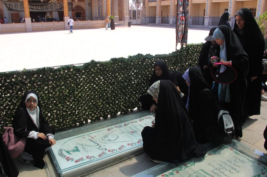 تصاویر / اردوی زیارتی و حرمگردی ۲۰۰ کودک و نوجوان در حرم مطهر حضرت شاهچراغ علیهالسلام photo 2025 08 04 15 14 14 1024x682 - تصاویر / اردوی زیارتی و حرمگردی ۲۰۰ کودک و نوجوان در حرم مطهر حضرت شاهچراغ علیهالسلام
