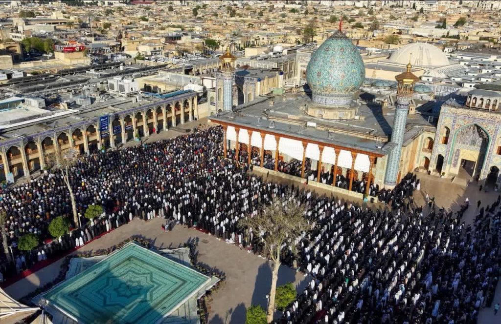 photo 2025 08 16 11 18 23 1024x664 - شخصیت و فضائل حضرت احمد بن موسی شاهچراغ علیهما السلام از منظر حضرت آیت الله العظمی مکارم شیرازی