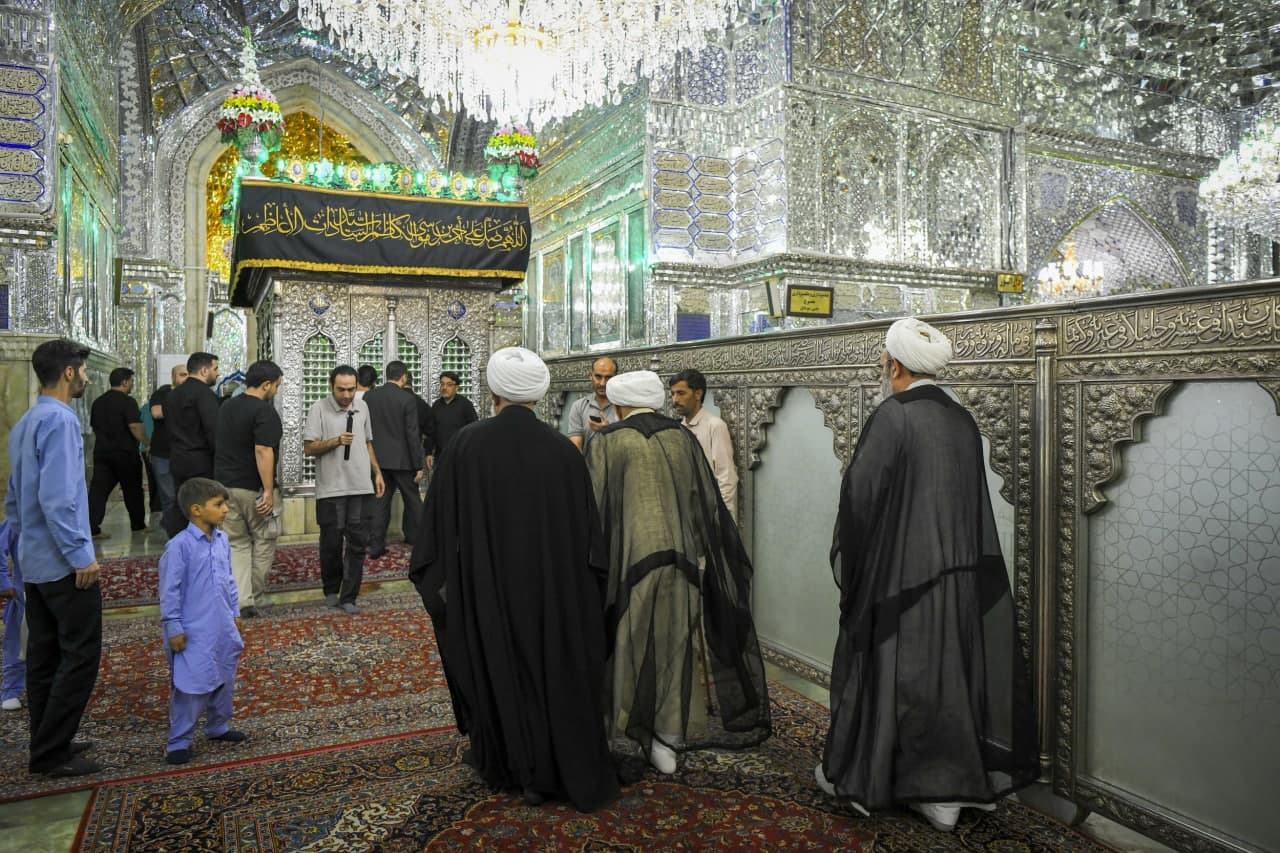 photo 2025 08 21 14 18 26 - زیارت مرجع عالیقدر حضرت آیت الله العظمی کریمی جهرمی از حرم مطهر حضرت شاهچراغ علیه السلام