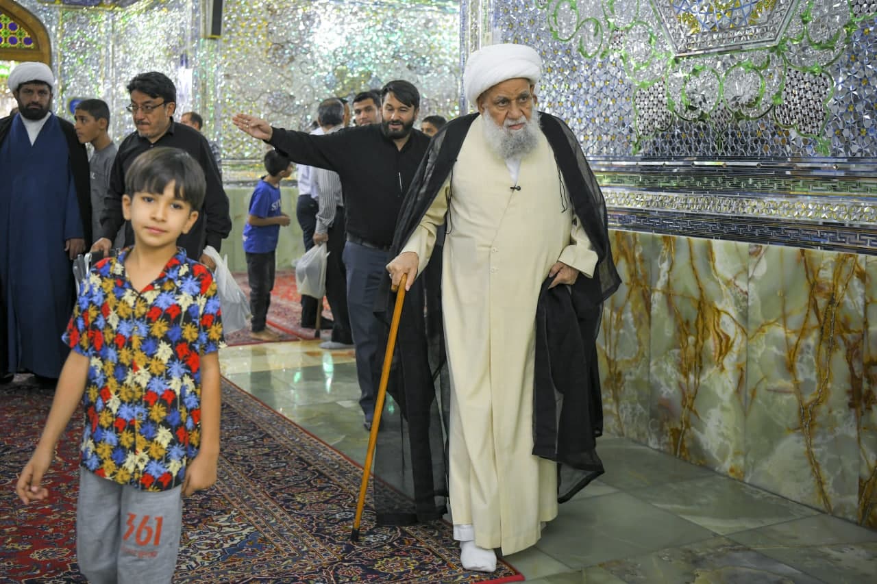photo 2025 08 21 14 18 29 - زیارت مرجع عالیقدر حضرت آیت الله العظمی کریمی جهرمی از حرم مطهر حضرت شاهچراغ علیه السلام