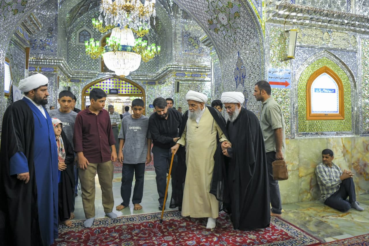 photo 2025 08 21 14 18 30 - زیارت مرجع عالیقدر حضرت آیت الله العظمی کریمی جهرمی از حرم مطهر حضرت شاهچراغ علیه السلام