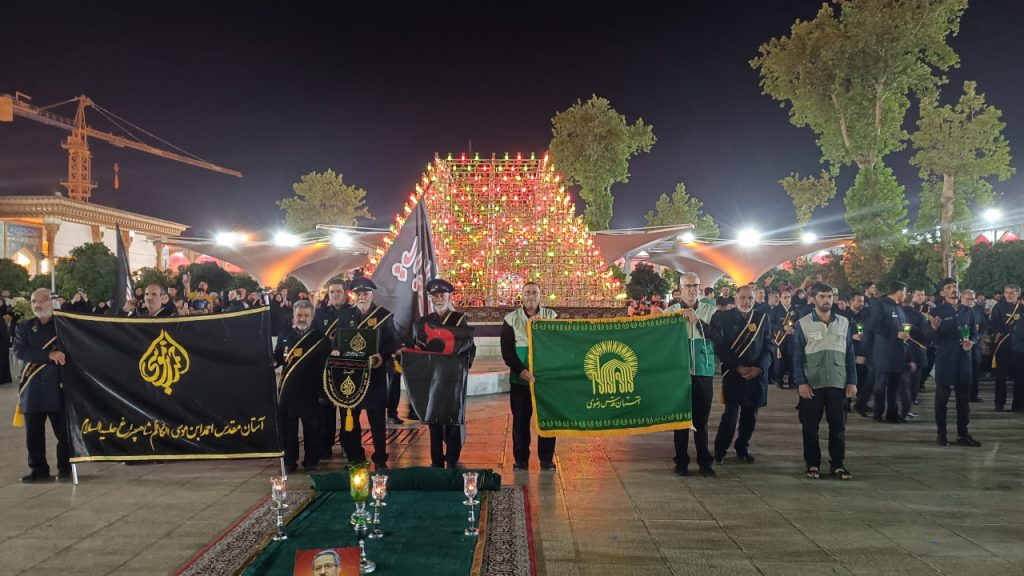 آیین لالهگردانی خدام حرم مطهر حضرت شاهچراغ علیه السلام، در رثای شهادت امام رضا علیه السلام photo 2025 08 31 10 21 57 2 1024x576 - آیین لالهگردانی خدام حرم مطهر حضرت شاهچراغ علیه السلام، در رثای شهادت امام رضا علیه السلام