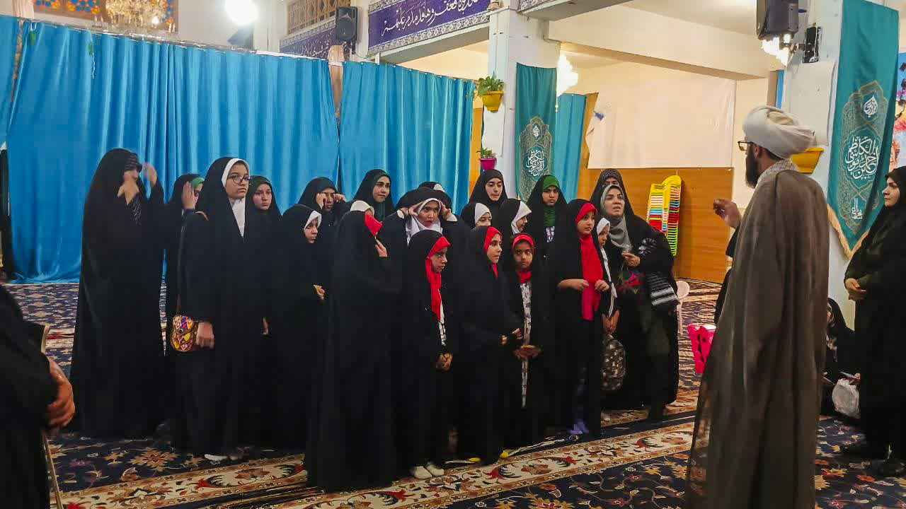 ASTANAHMADI1 3 3 - تصاویر | هیئت دخترانه و پسرانه حرم مطهر حضرت شاهچراغ علیه السلام به مناسبت هفته دفاع مقدس