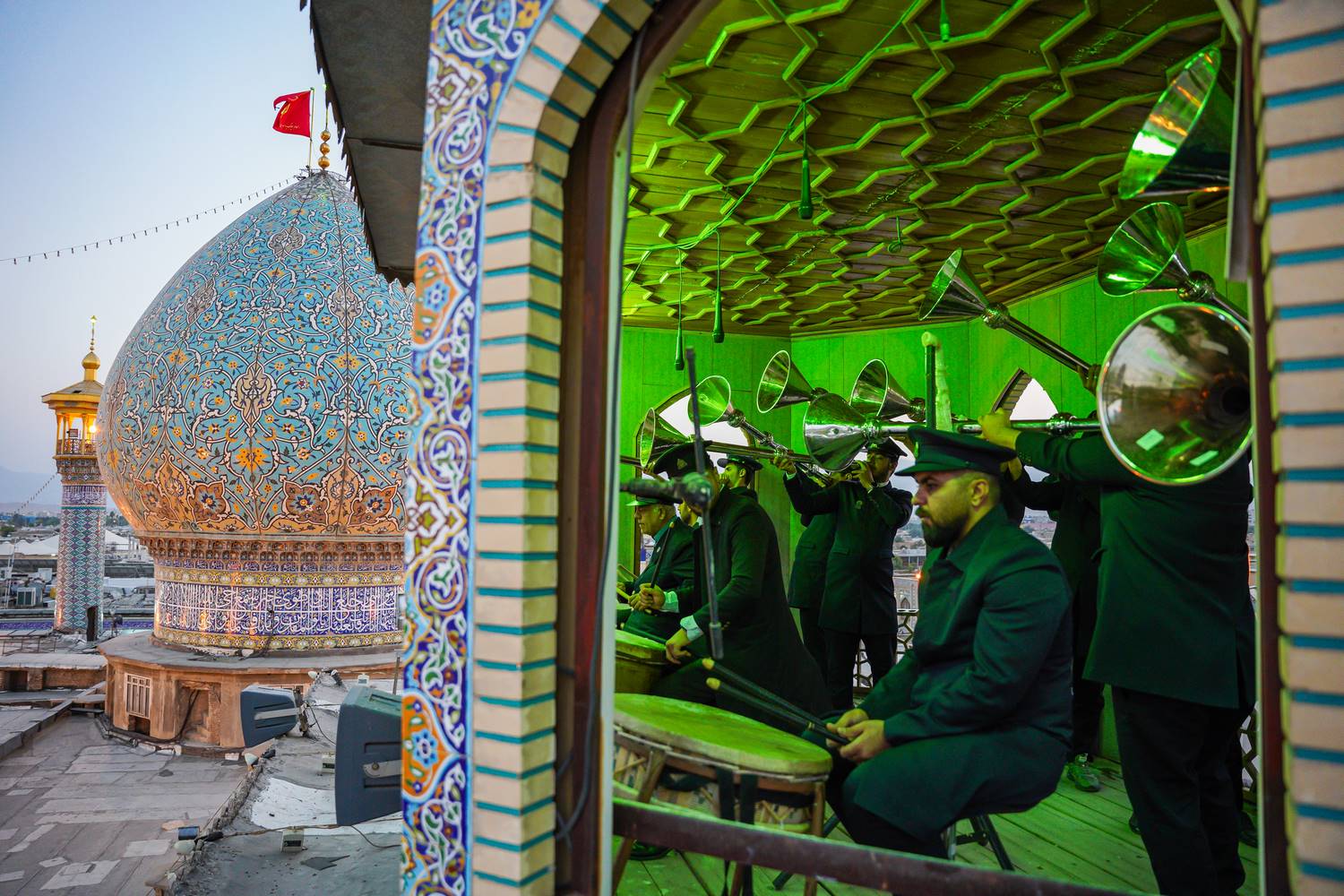 Milad 28 - مراسم جشن شب میلاد خجسته پیامبر اعظم(صلوات‌الله‌علیه) و امام جعفر صادق(علیه‌السلام)، در حرم مطهر حضرت شاهچراغ علیه السلام