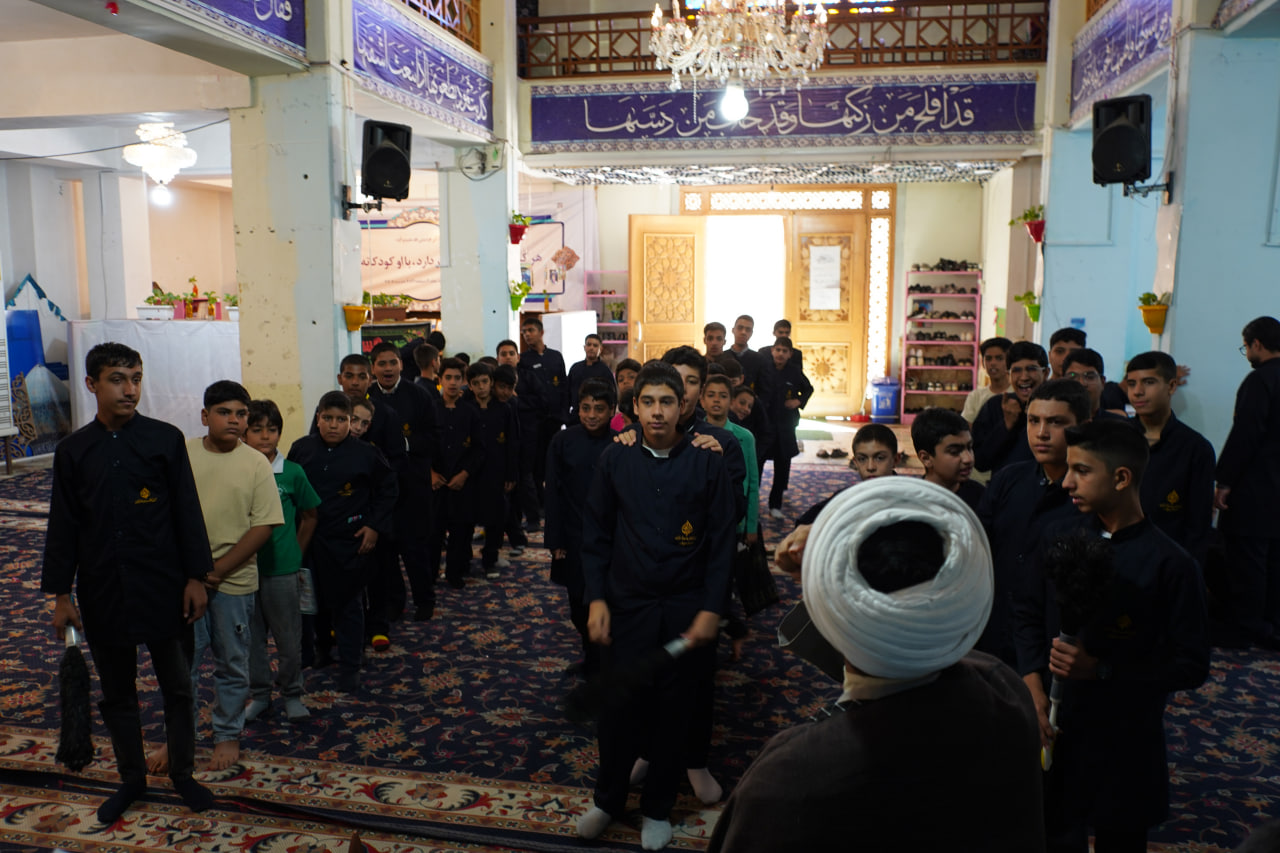 photo 2025 09 25 19 09 41 - تصاویر | هیئت دخترانه و پسرانه حرم مطهر حضرت شاهچراغ علیه السلام به مناسبت هفته دفاع مقدس