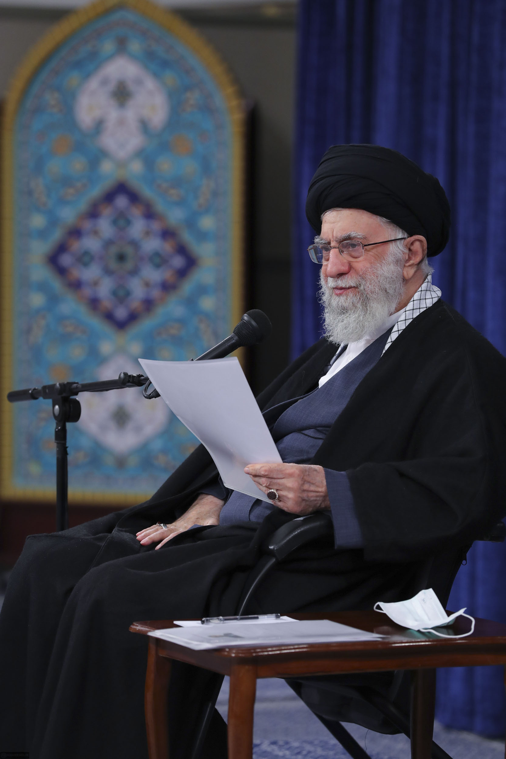 شهدای تروریستی حرم شاهچراغ ع ASTANAHMADI 25 - عکس | دیدار خانواده‌های شهدای حادثه‌ تروریستی شاهچراغ (ع) شیراز با رهبر معظم انقلاب