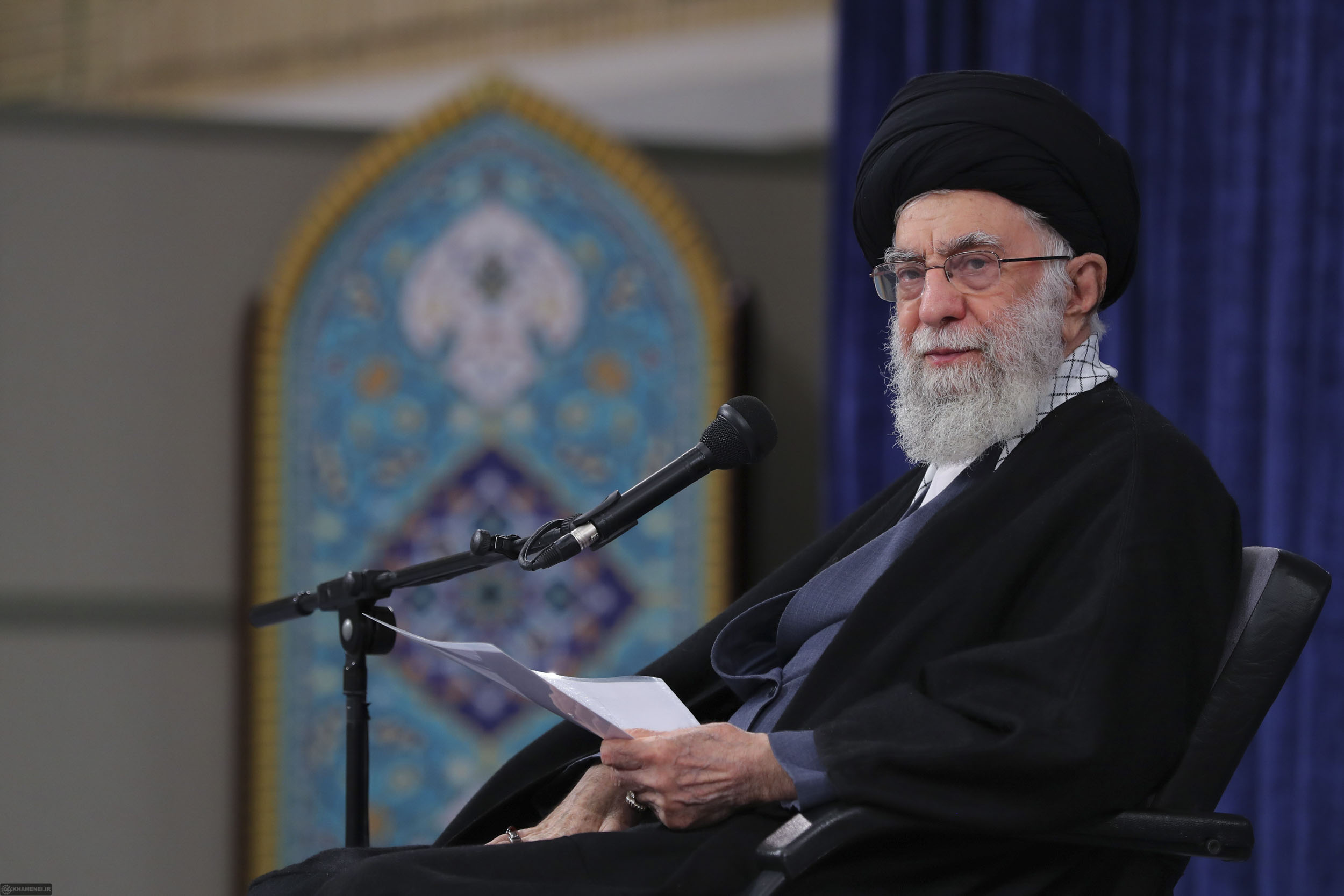 شهدای تروریستی حرم شاهچراغ ع ASTANAHMADI 29 - عکس | دیدار خانواده‌های شهدای حادثه‌ تروریستی شاهچراغ (ع) شیراز با رهبر معظم انقلاب