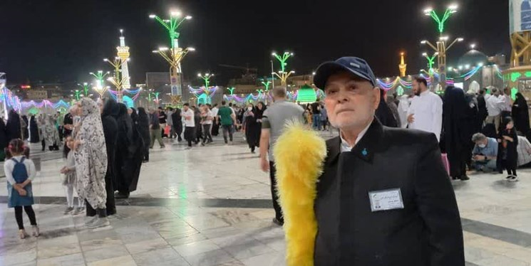 گالری عکس شهید حسنعلی پور عیسی شهید حسنعلی پورعیسی، یکی از خادمان افتخاری حرم مطهر حضرت شاهچراغ(ع) بود که در حادثه تروریستی در این حرم مطهر به شهادت رسید. این شهید بزرگوار به حسن خلق و رفتار حسنه شهرت داشت