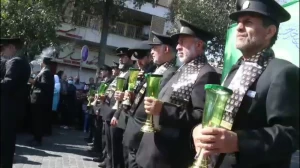 حضور خادمان رضوی در مراسم تشییع شهدای حادثه تروریستی حرم شاهچراغ (ع)