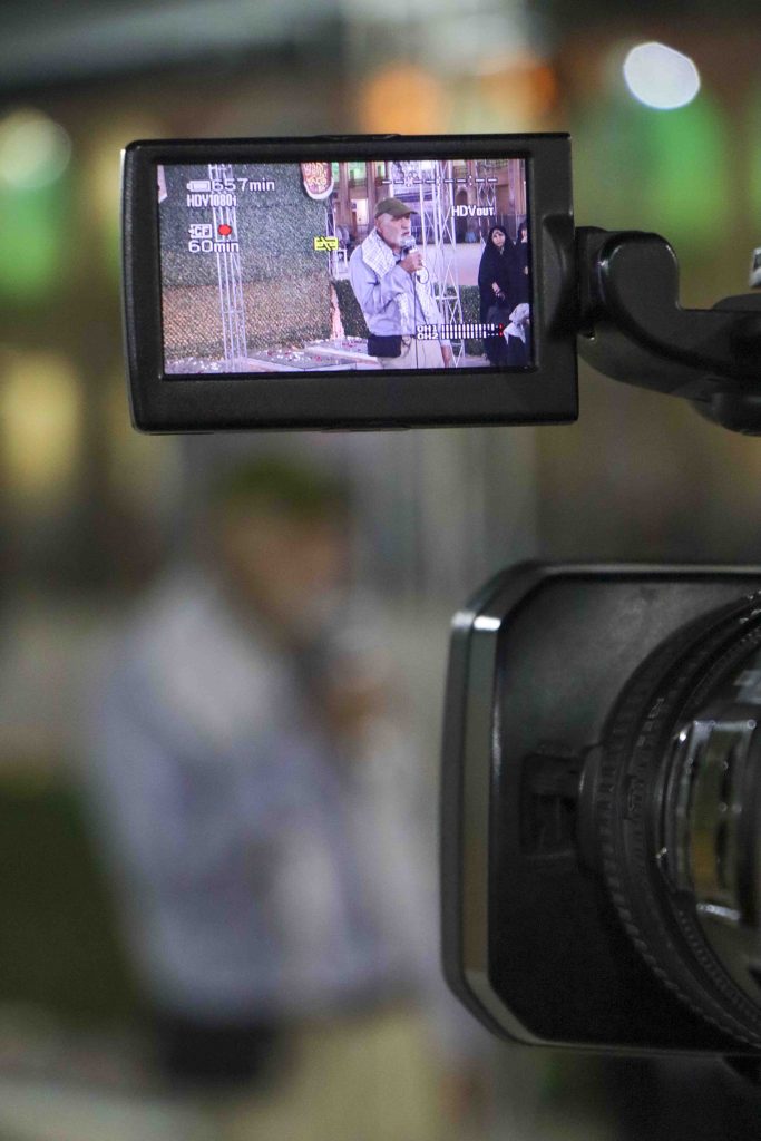 ویژهبرنامه «روایت آبان» در حرم مطهر شاهچراغ علیهالسلام برگزار شد / روایتگری از حادثه تروریستی و گرامیداشت شهیدان معصومه کرباسی و رضا عواضه 4aban 10 1 683x1024 - ویژهبرنامه «روایت آبان» در حرم مطهر شاهچراغ علیهالسلام برگزار شد / روایتگری از حادثه تروریستی و گرامیداشت شهیدان معصومه کرباسی و رضا عواضه