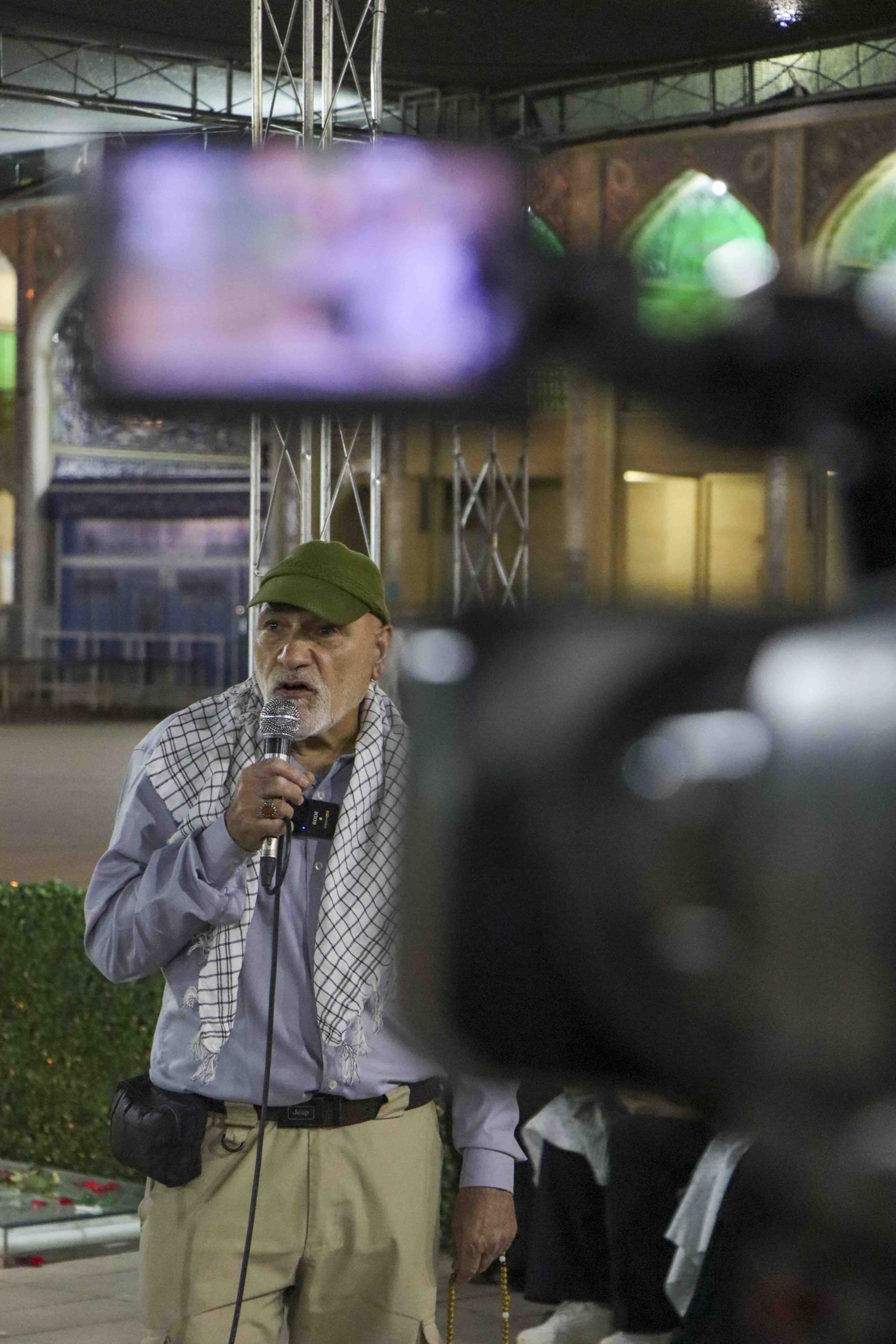 ویژهبرنامه «روایت آبان» در حرم مطهر شاهچراغ علیهالسلام برگزار شد / روایتگری از حادثه تروریستی و گرامیداشت شهیدان معصومه کرباسی و رضا عواضه 4aban 11 1 scaled - ویژهبرنامه «روایت آبان» در حرم مطهر شاهچراغ علیهالسلام برگزار شد / روایتگری از حادثه تروریستی و گرامیداشت شهیدان معصومه کرباسی و رضا عواضه